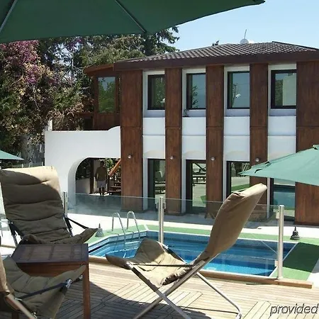 Nomia Boutique 3*