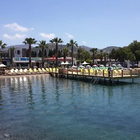 Hotel Nomia Boutique 3*